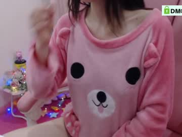 どんどん過激化するバズる為の動画撮影 女子大生T●KT●kerによるギリギリの公然わいせつ無自覚着衣巨乳 小坂ひまり